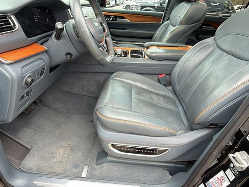 Used 2022 Jeep Grand Wagoneer Series II image 16