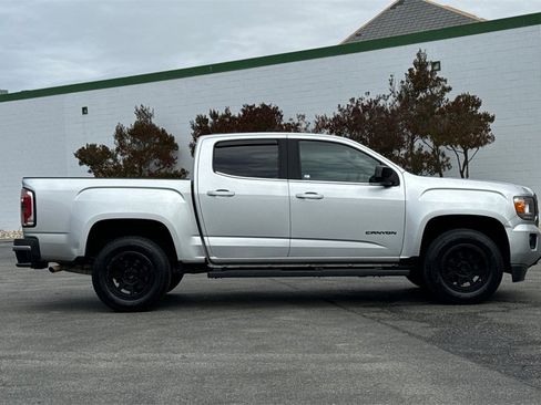 Used 2019 GMC Canyon SLE image 2