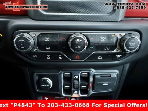 Used 2021 Jeep Wrangler Unlimited Rubicon image 37