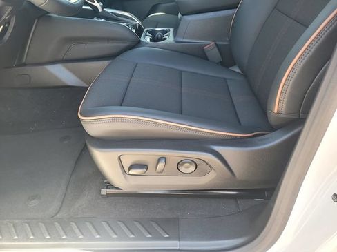 New 2026 GMC Canyon AT4 AWD/4WD image 14