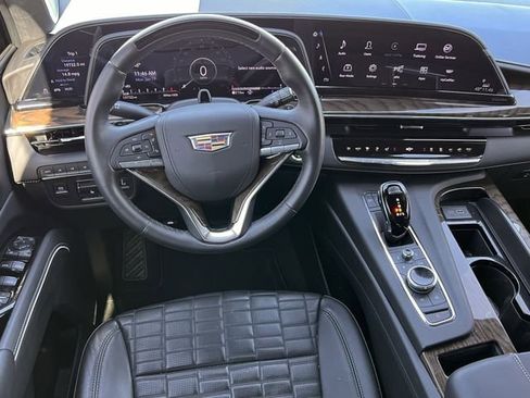 Certified 2024 Cadillac Escalade ESV Sport Platinum w/ Heavy-Duty Trailer Package image 13