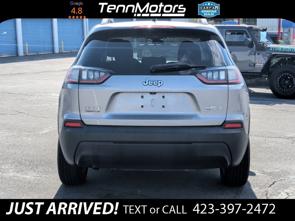 Used 2019 Jeep Cherokee Latitude w/ Cold Weather Group AWD/4WD image 6
