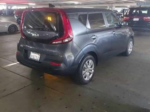 Used 2022 Kia Soul LX w/ Paint Protection Package FWD image 4