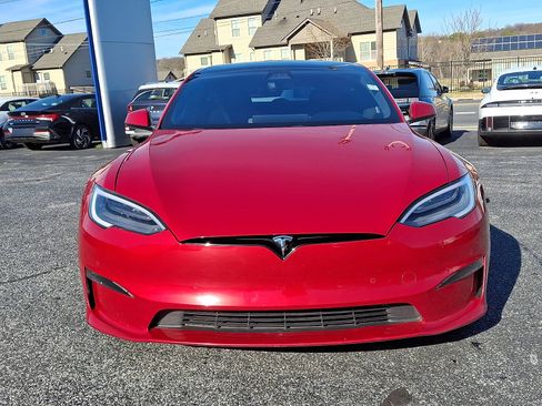 Used 2021 Tesla Model S Plaid image 2