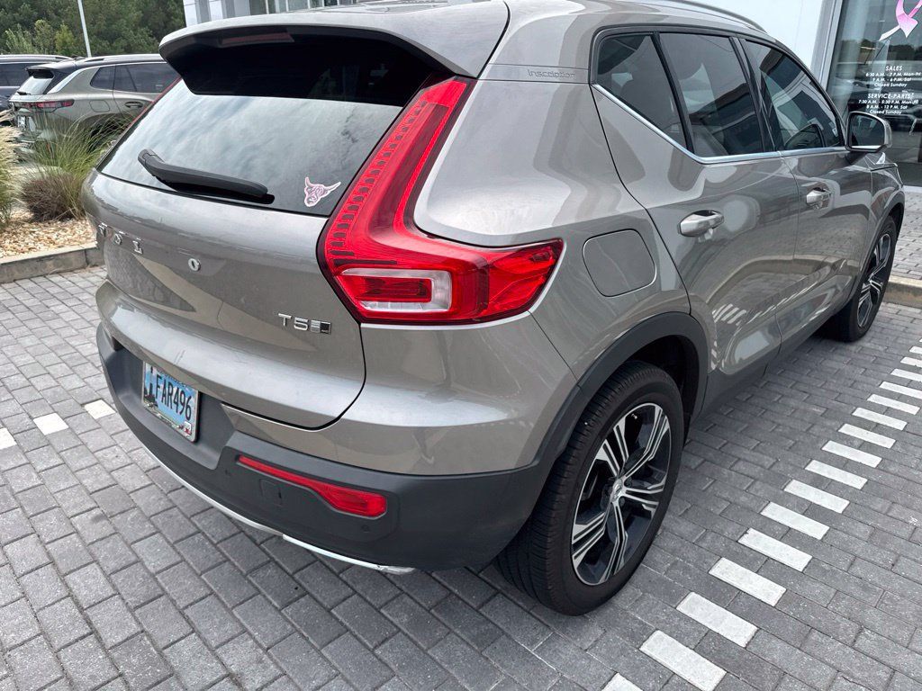 Used 2020 Volvo XC40 T5 Inscription w/ Protection Package Premier AWD/4WD image 8