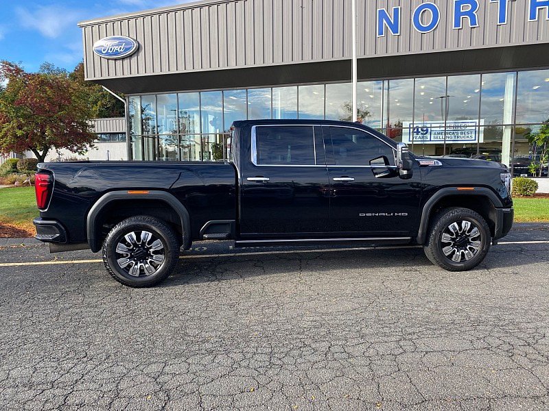 Used 2024 GMC Sierra 2500 Denali w/ Denali Reserve Package AWD/4WD image 5