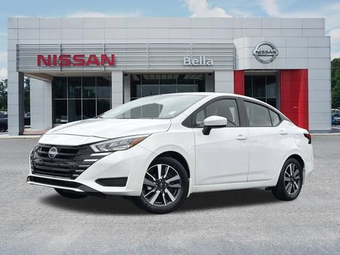 Certified 2025 Nissan Versa SV w/ Trunk Package FWD image 1