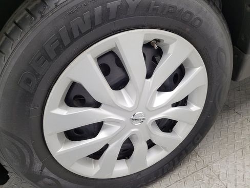 Used 2017 Nissan Rogue S FWD image 31