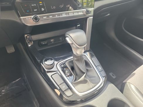 Used 2025 Kia Seltos S FWD image 24