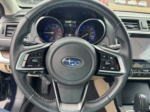 Used 2018 Subaru Outback 2.5i Limited image 14