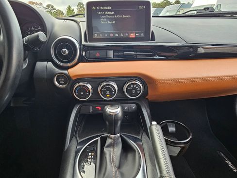 Used 2018 FIAT 124 Spider Lusso image 10