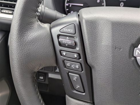 Used 2024 Nissan Frontier SV w/ Hardbody Edition image 18