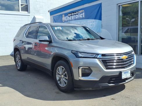 Used 2023 Chevrolet Traverse LT w/ LPO, Floor Liner Package AWD/4WD image 1