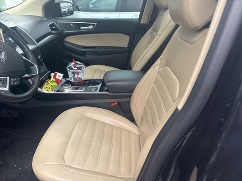 Used 2019 Ford Edge SEL w/ Equipment Group 201A image 9