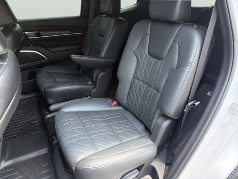 Certified 2025 Kia Telluride SX Prestige X-Line AWD/4WD image 24