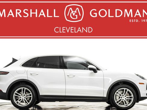 Used 2023 Porsche Cayenne AWD/4WD image 1