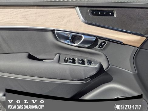 New 2026 Volvo XC90 B6 Plus w/ Protection Package Premier image 22