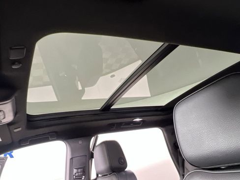 Used 2023 GMC Yukon Denali image 19