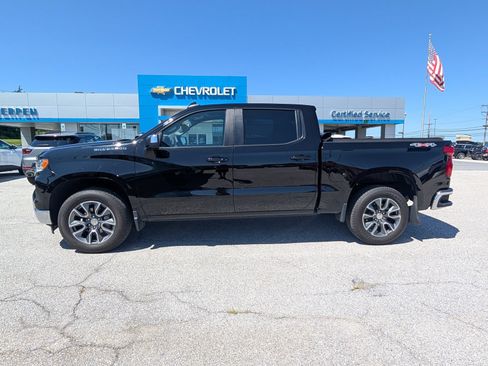 Used 2023 Chevrolet Silverado 1500 LT AWD/4WD image 6