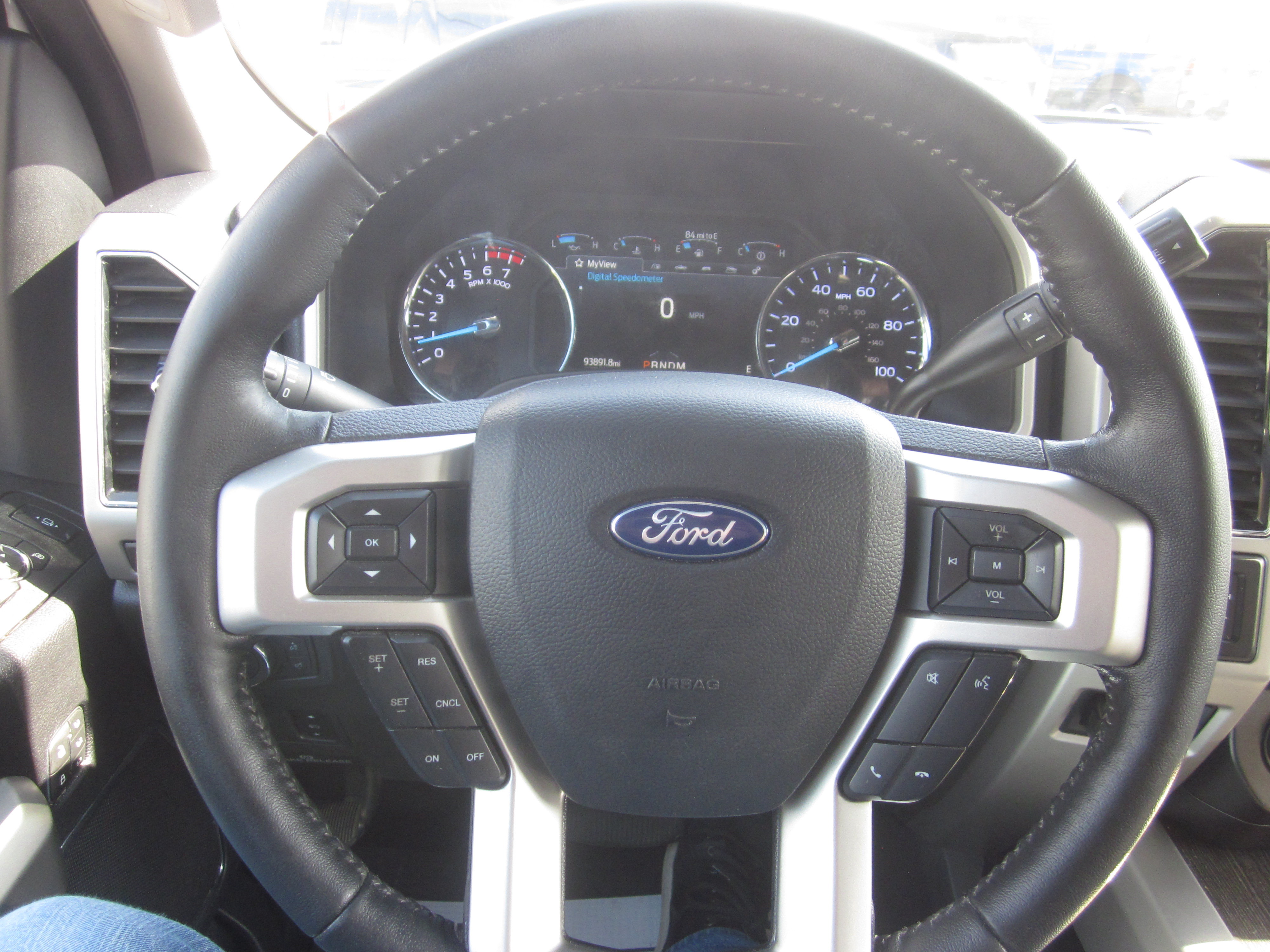 Used 2020 Ford F250 Lariat w/ Lariat Ultimate Package AWD/4WD image 24
