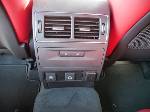 New 2026 Jaguar F-PACE R-Dynamic S image 7