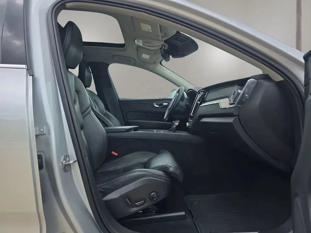 Used 2021 Volvo XC60 T5 Inscription w/ Advanced Package FWD image 52