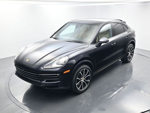 Used 2023 Porsche Cayenne Platinum Edition image 36