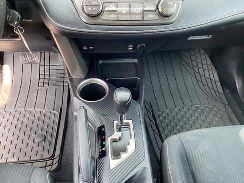 Used 2014 Toyota RAV4 XLE AWD/4WD image 23