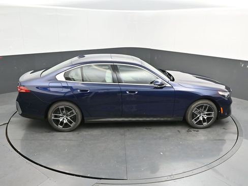 New 2026 BMW 530i w/ Premium Package image 39