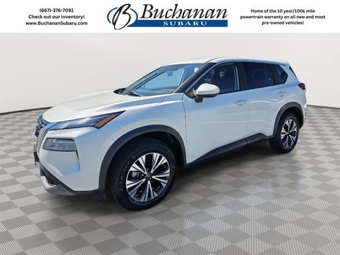 Used 2023 Nissan Rogue SV image 1