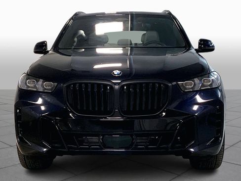 Used 2025 BMW X5 xDrive40i w/ M Sport Package image 3