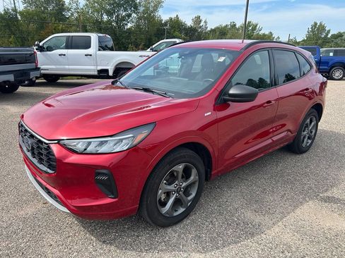 Used 2024 Ford Escape ST-Line w/ Tech Pack #1 AWD/4WD image 3