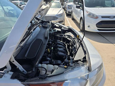 Used 2020 Ford Transit Connect XL image 16