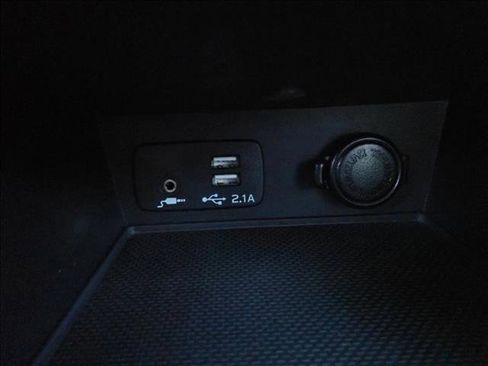 Certified 2021 Subaru Crosstrek 2.0i Premium w/ Popular Package #4 image 17