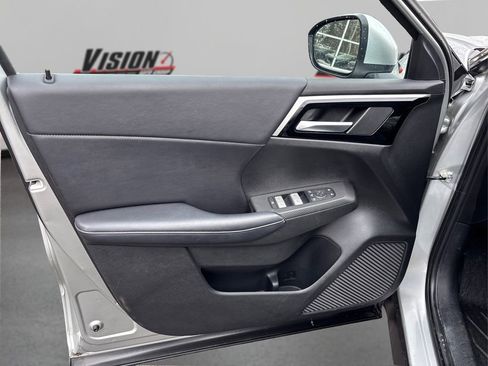 Used 2024 Mitsubishi Outlander SE image 24