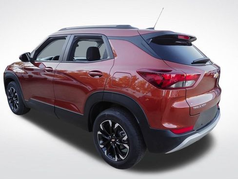 Certified 2021 Chevrolet TrailBlazer LT w/ Driver Confidence Package FWD image 5