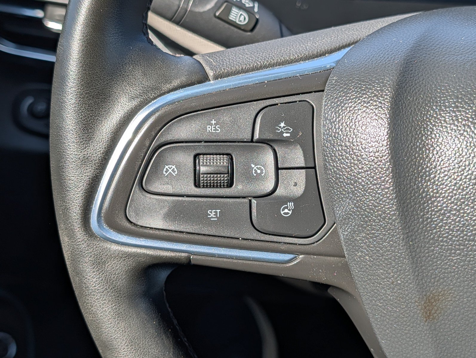 Used 2024 Buick Envista Avenir FWD image 24