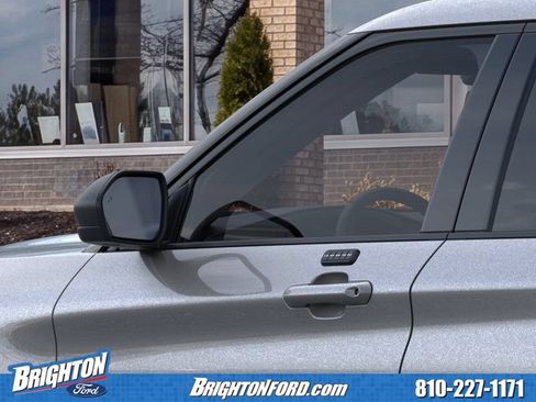 Used 2026 Ford Explorer Active w/ Active Comfort Package AWD/4WD image 21