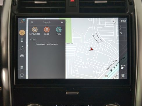 Used 2025 Land Rover Discovery Dynamic SE image 24