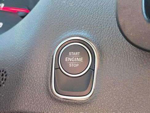 Used 2025 Mercedes-Benz Sprinter 2500 image 35
