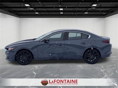 Used 2025 MAZDA MAZDA3 s image 2