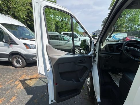 Used 2024 Ford Transit 250 148 Medium Roof Extended AWD image 15