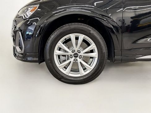 Used 2025 Audi Q3 2.0T Premium w/ Convenience Package AWD/4WD image 24