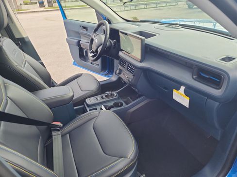 New 2025 Ford Maverick Lobo image 22