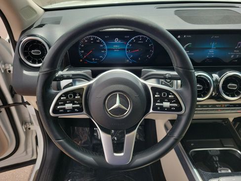 Certified 2022 Mercedes-Benz GLB 250 image 26
