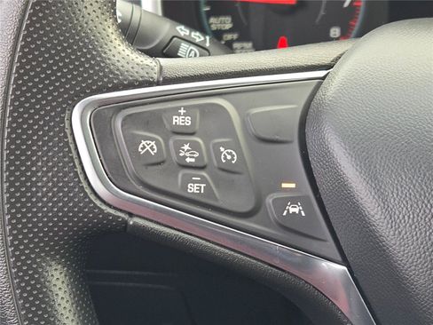 Used 2024 Chevrolet Malibu LT image 32