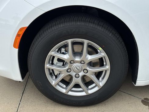 New 2026 Chrysler Voyager LX image 4