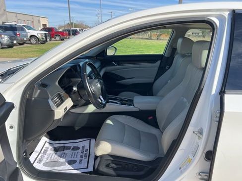 Used 2018 Honda Accord EX-L image 11