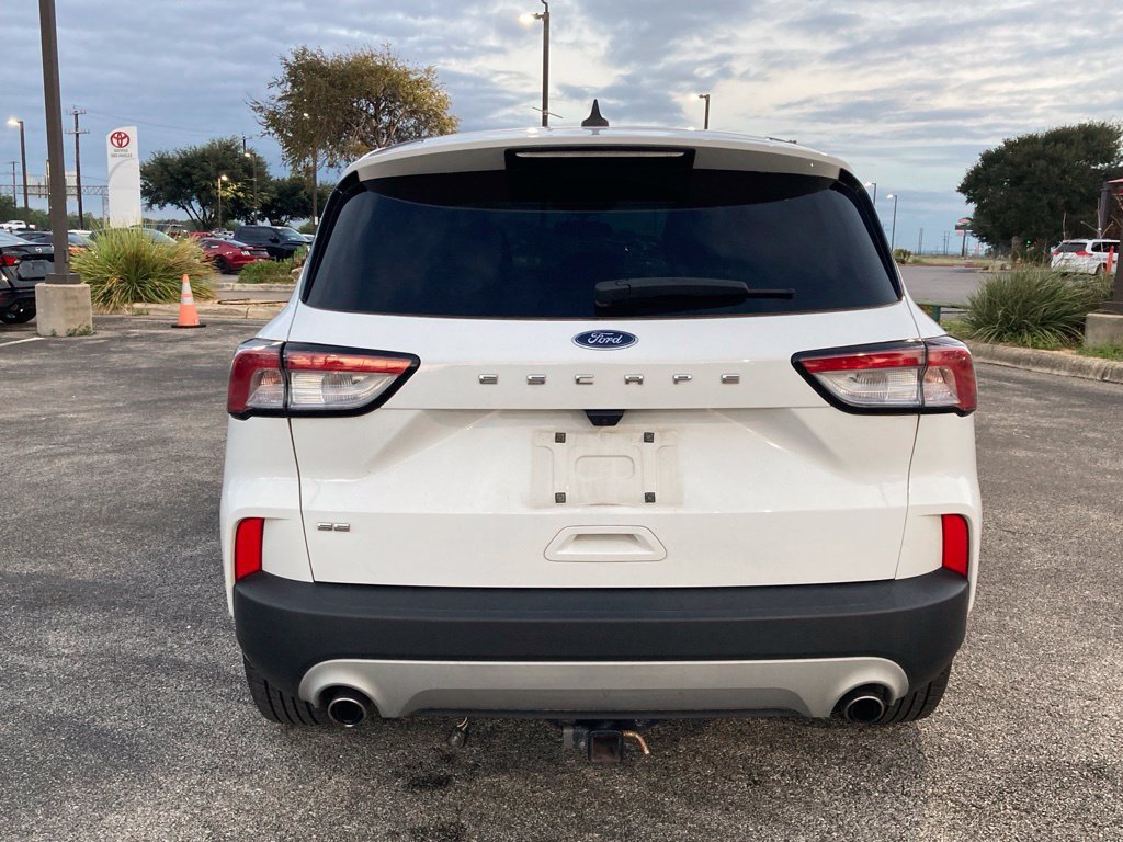 Used 2022 Ford Escape SE w/ Convenience Package FWD image 6