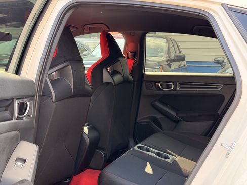 Certified 2024 Honda Civic Type R image 28
